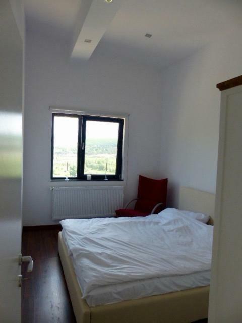 Modern, Deluxe Apartment In Rural Part Of Floresti, Cluj-Napoca Exterior foto
